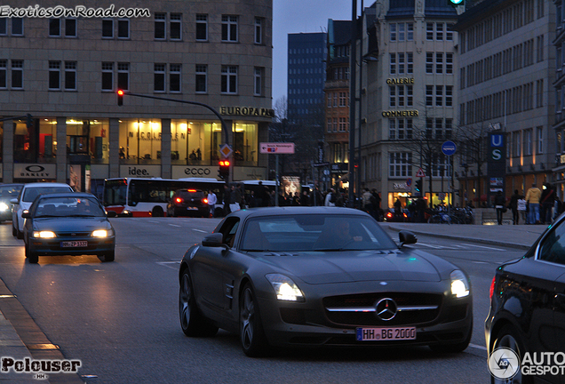 Mercedes-Benz SLS AMG