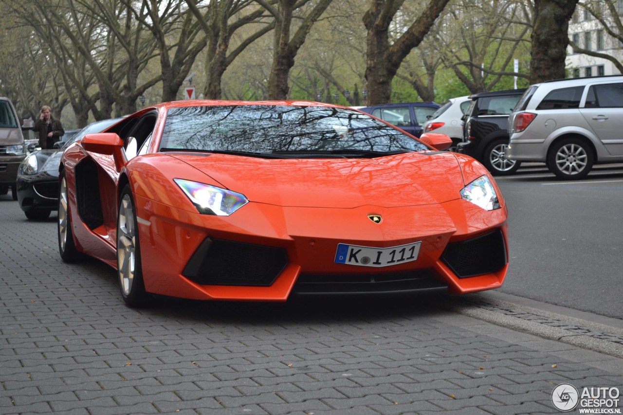 Lamborghini Aventador LP700-4