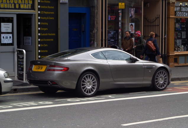 Aston Martin DB9