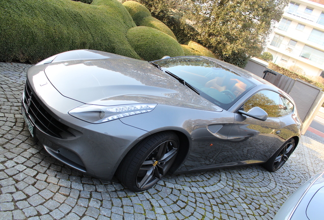 Ferrari FF