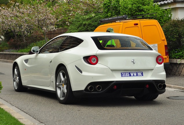 Ferrari FF