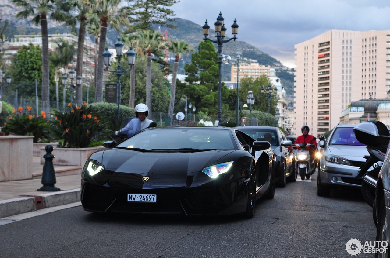 Lamborghini Aventador LP700-4