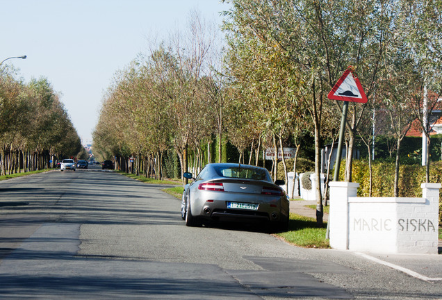 Aston Martin V8 Vantage