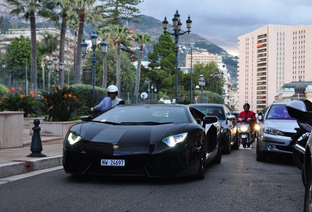 Lamborghini Aventador LP700-4