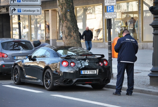 Nissan GT-R 2011