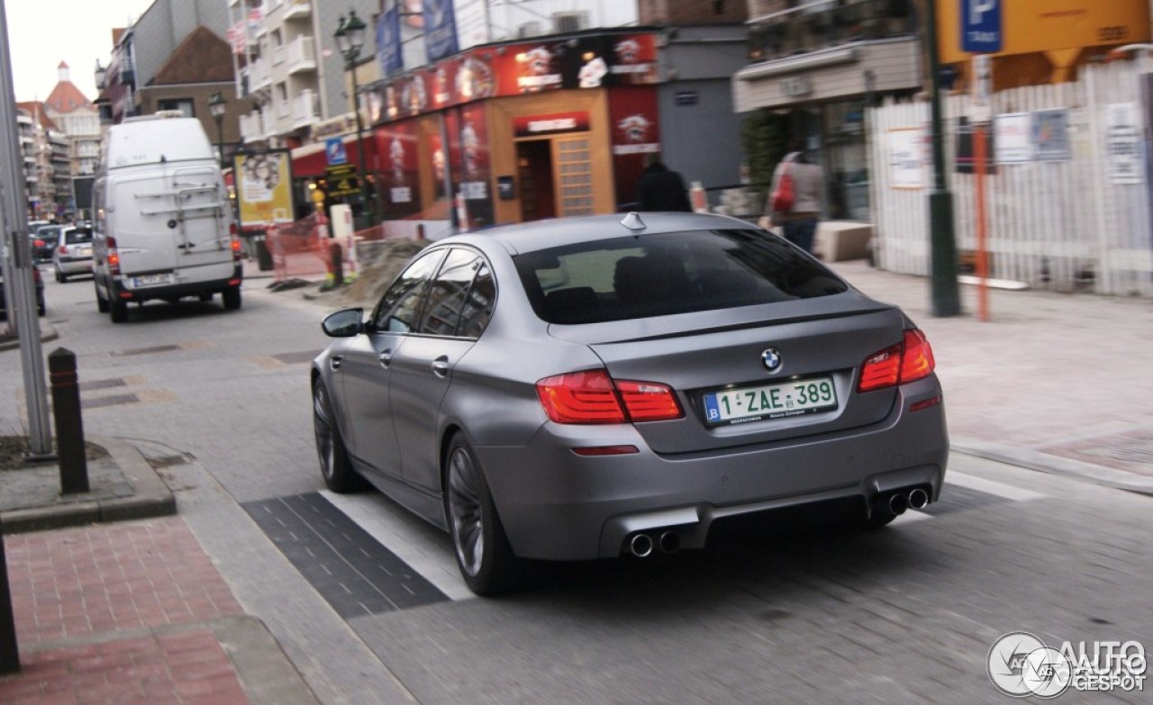 BMW M5 F10 2011