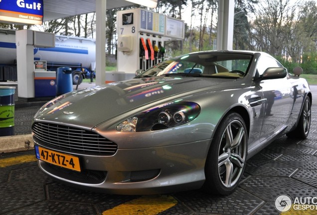 Aston Martin DB9