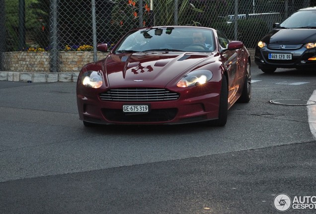 Aston Martin DBS Volante