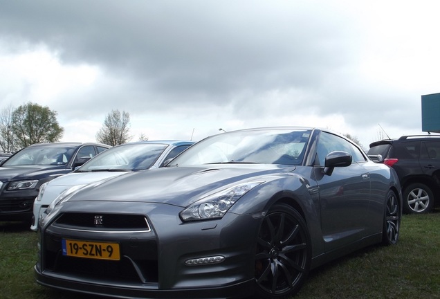 Nissan GT-R 2011