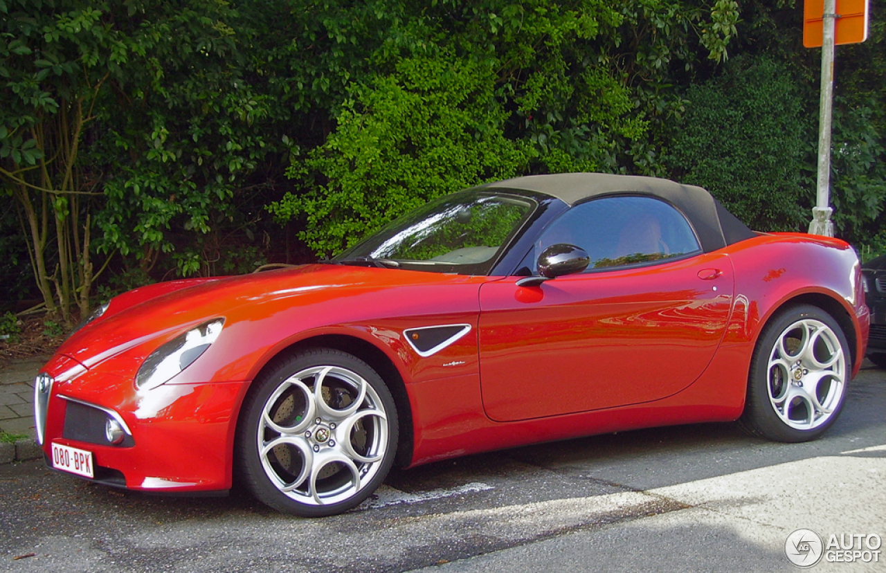 Alfa Romeo 8C Spider