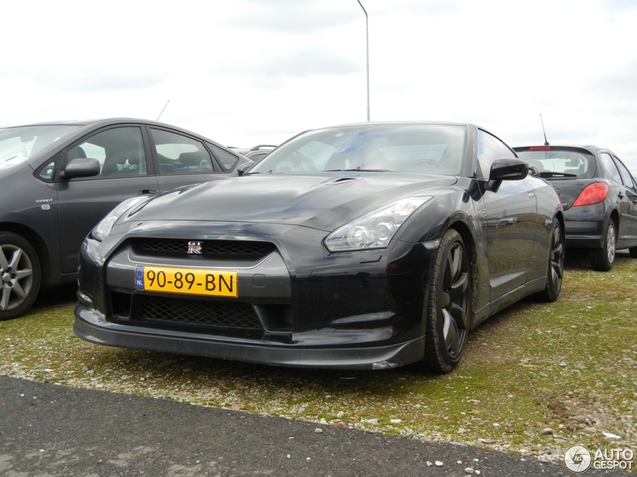 Nissan GT-R