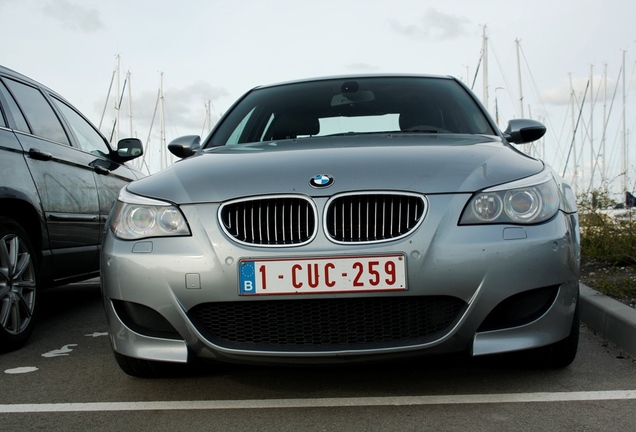 BMW M5 E60 2005