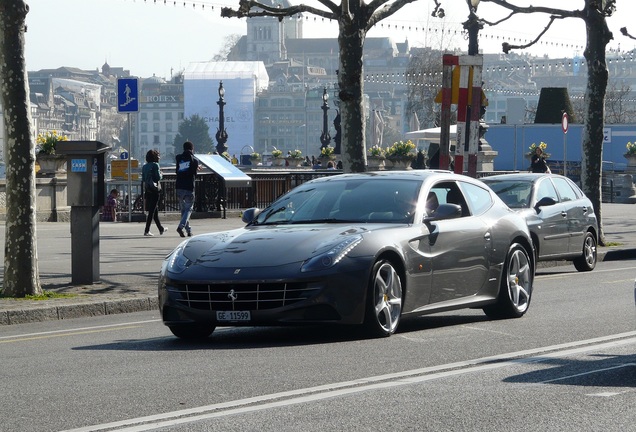 Ferrari FF