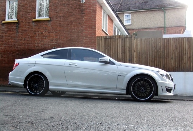 Mercedes-Benz C 63 AMG Coupé Edition 125