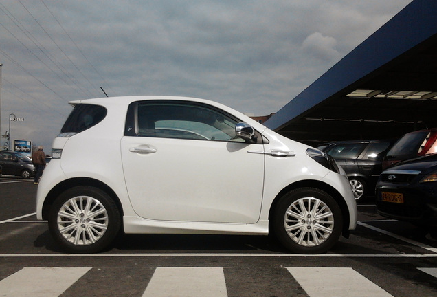 Aston Martin Cygnet Launch Edition White