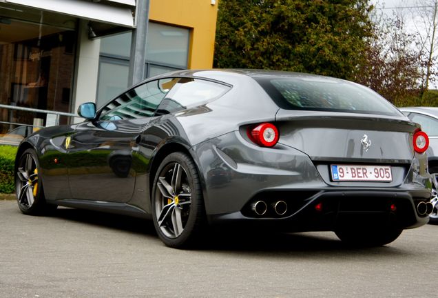 Ferrari FF