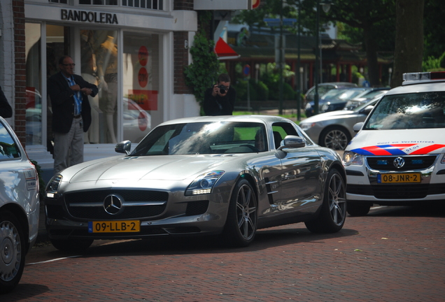 Mercedes-Benz SLS AMG