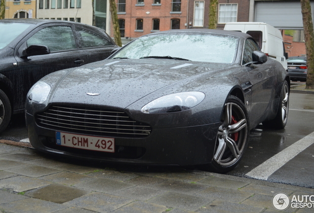 Aston Martin V8 Vantage Roadster