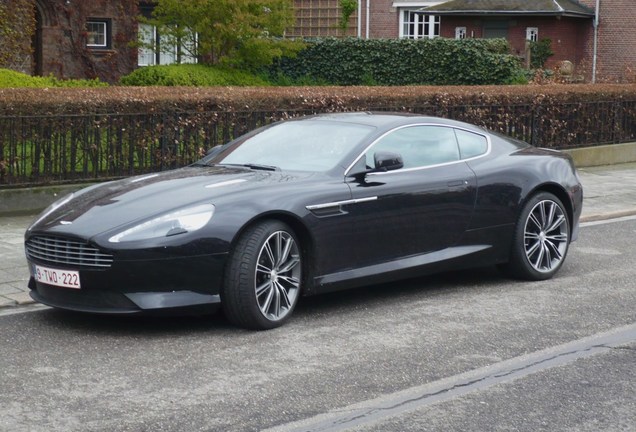 Aston Martin Virage 2011