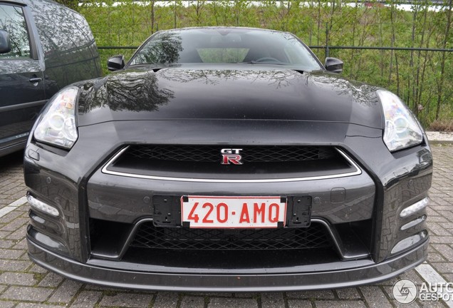 Nissan GT-R 2011