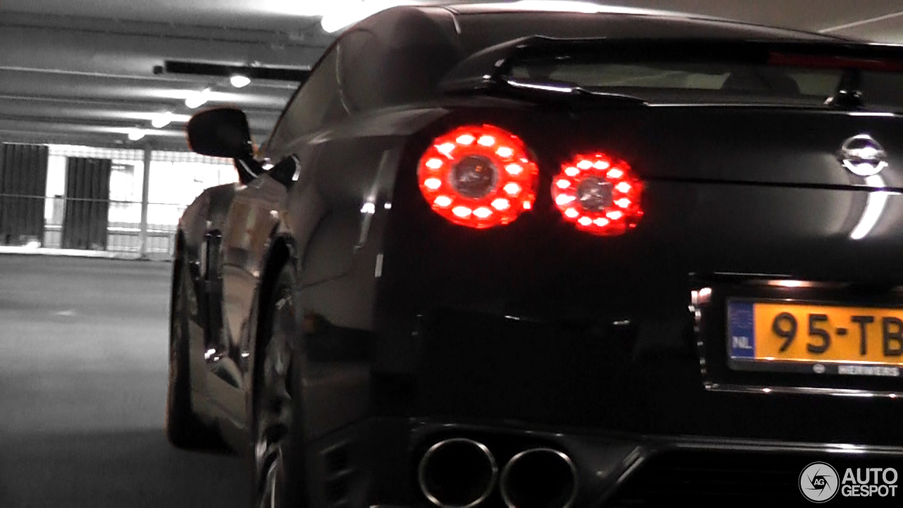 Nissan GT-R 2011