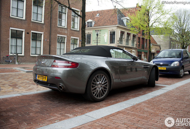 Aston Martin V8 Vantage Roadster