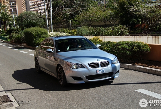 BMW M5 E60 2005