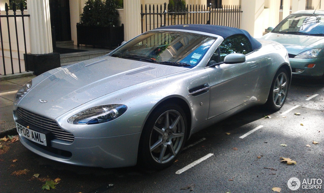 Aston Martin V8 Vantage Roadster