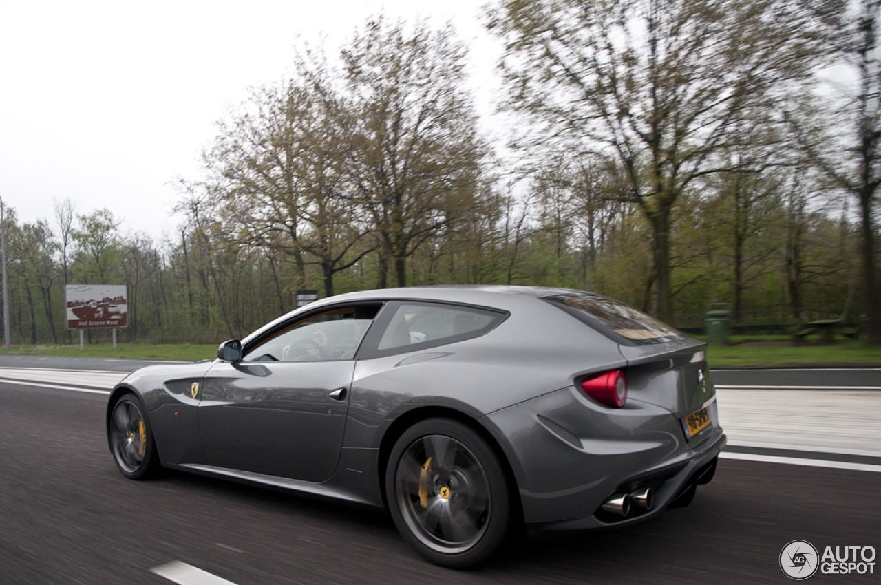 Ferrari FF