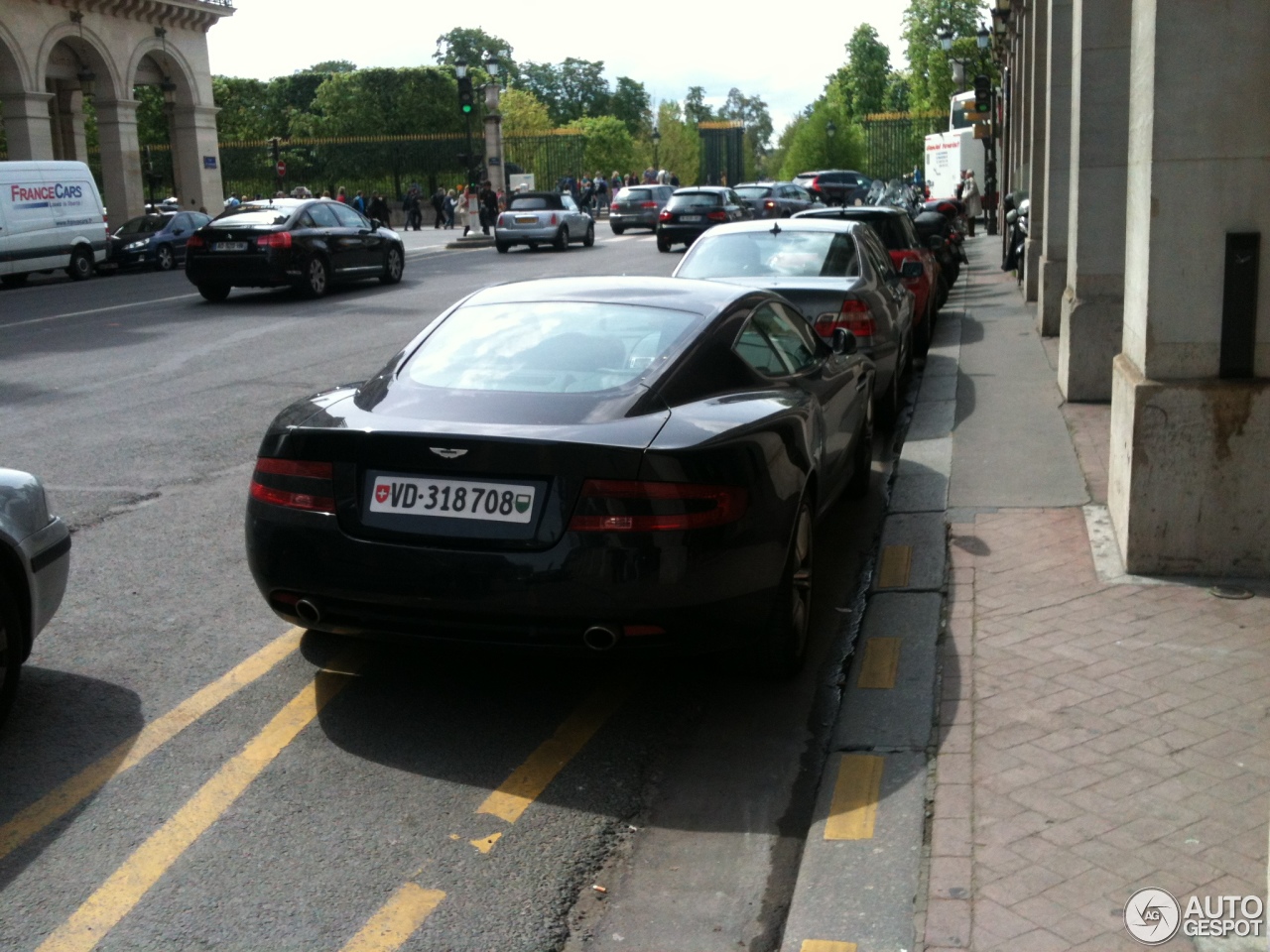 Aston Martin DB9