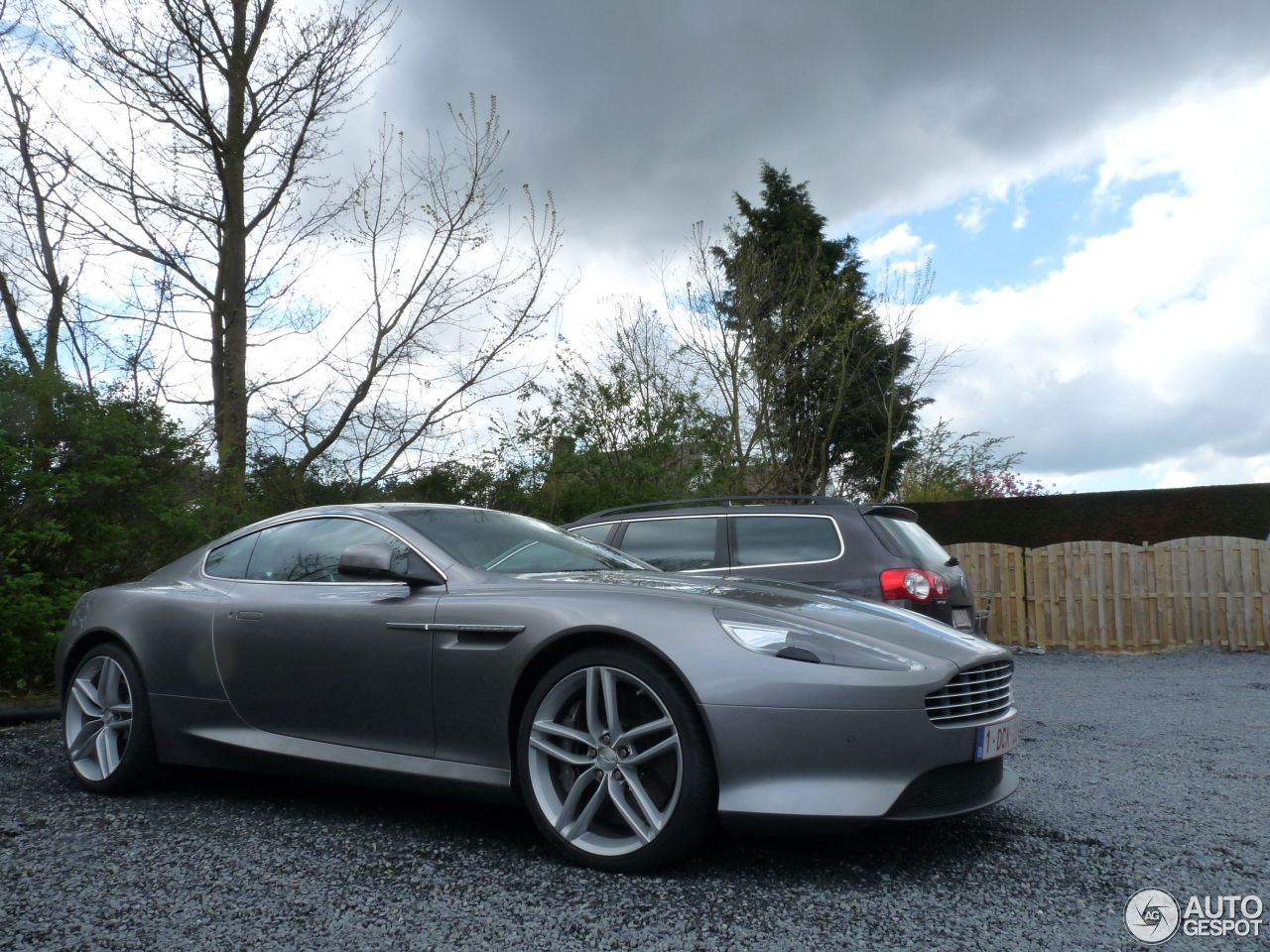 Aston Martin Virage 2011