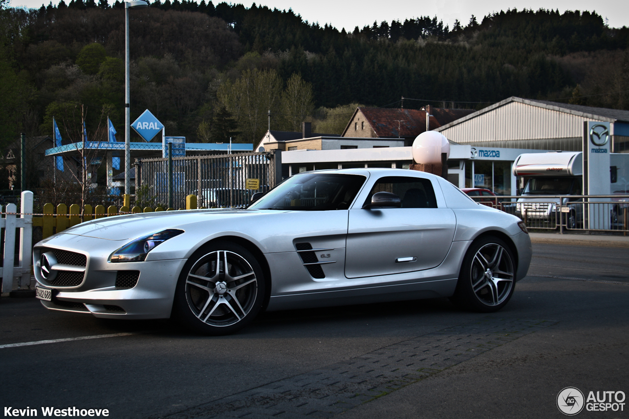 Mercedes-Benz SLS AMG