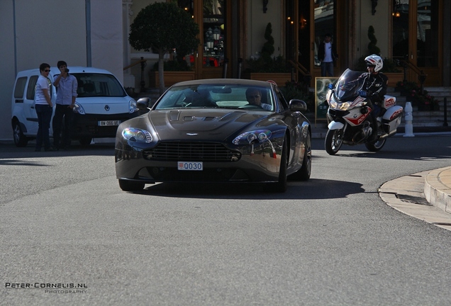 Aston Martin V12 Vantage