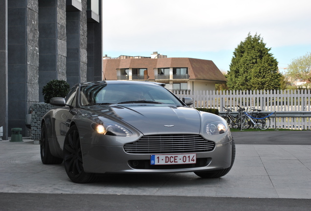 Aston Martin V8 Vantage