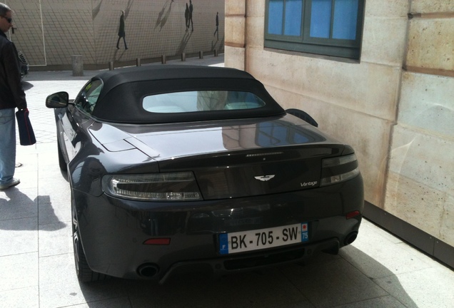 Aston Martin V8 Vantage Roadster