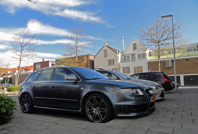 Audi RS4 Avant B7