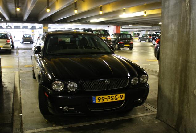 Jaguar XJR Portfolio