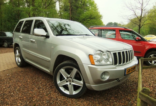 Jeep Grand Cherokee SRT-8 2005