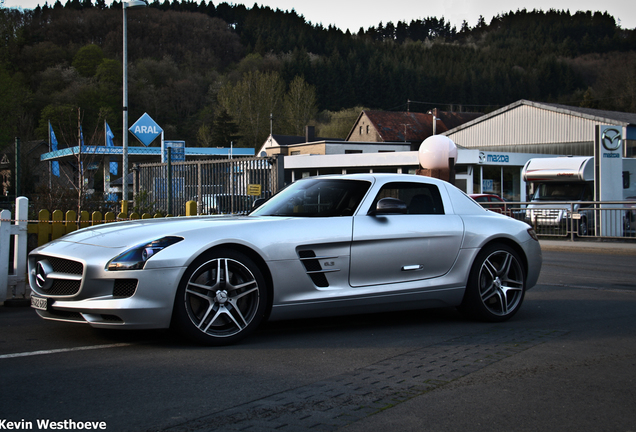 Mercedes-Benz SLS AMG