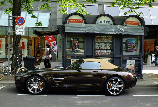 Mercedes-Benz SLS AMG Roadster