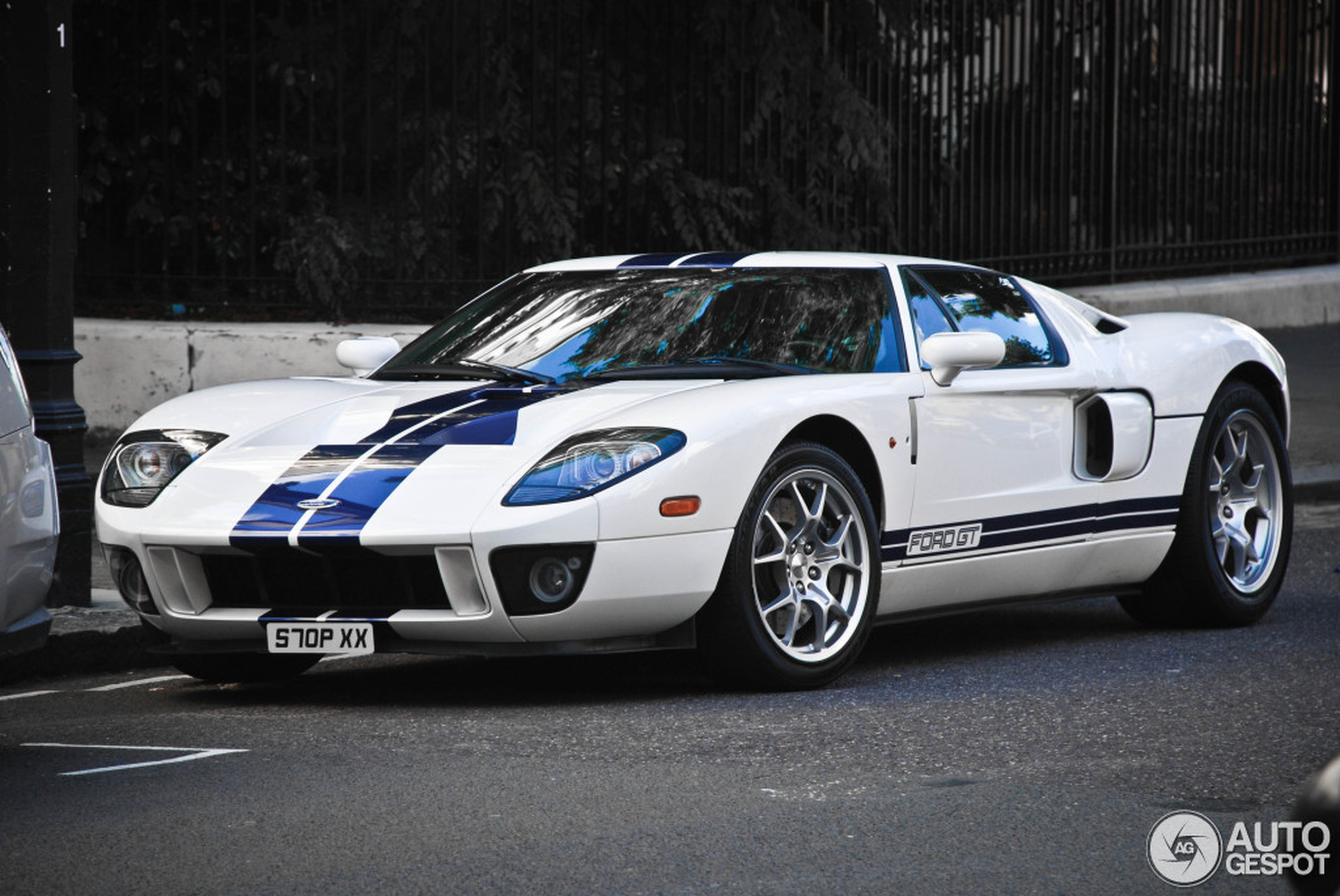 Ford GT