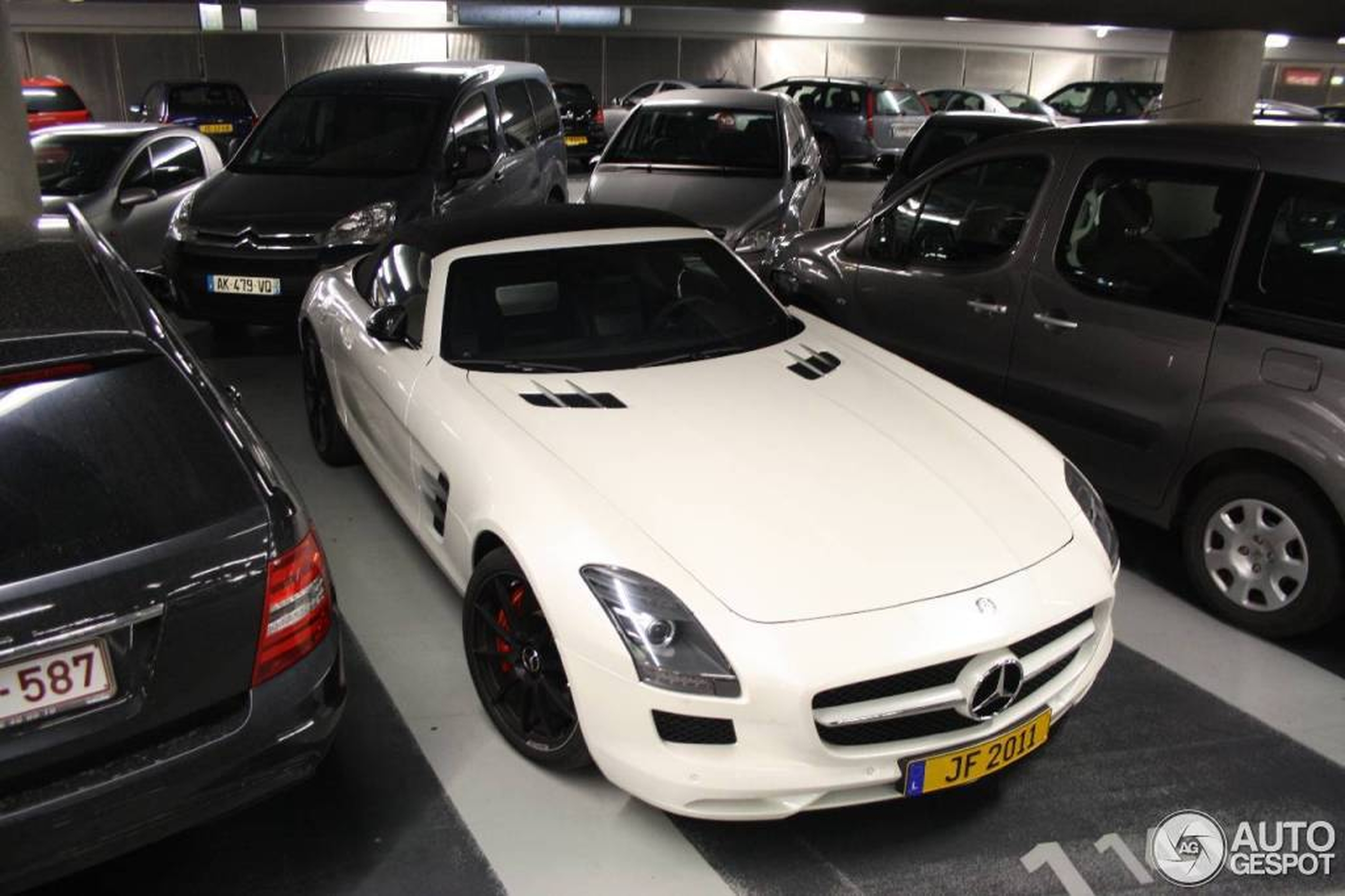 Mercedes-Benz SLS AMG Roadster