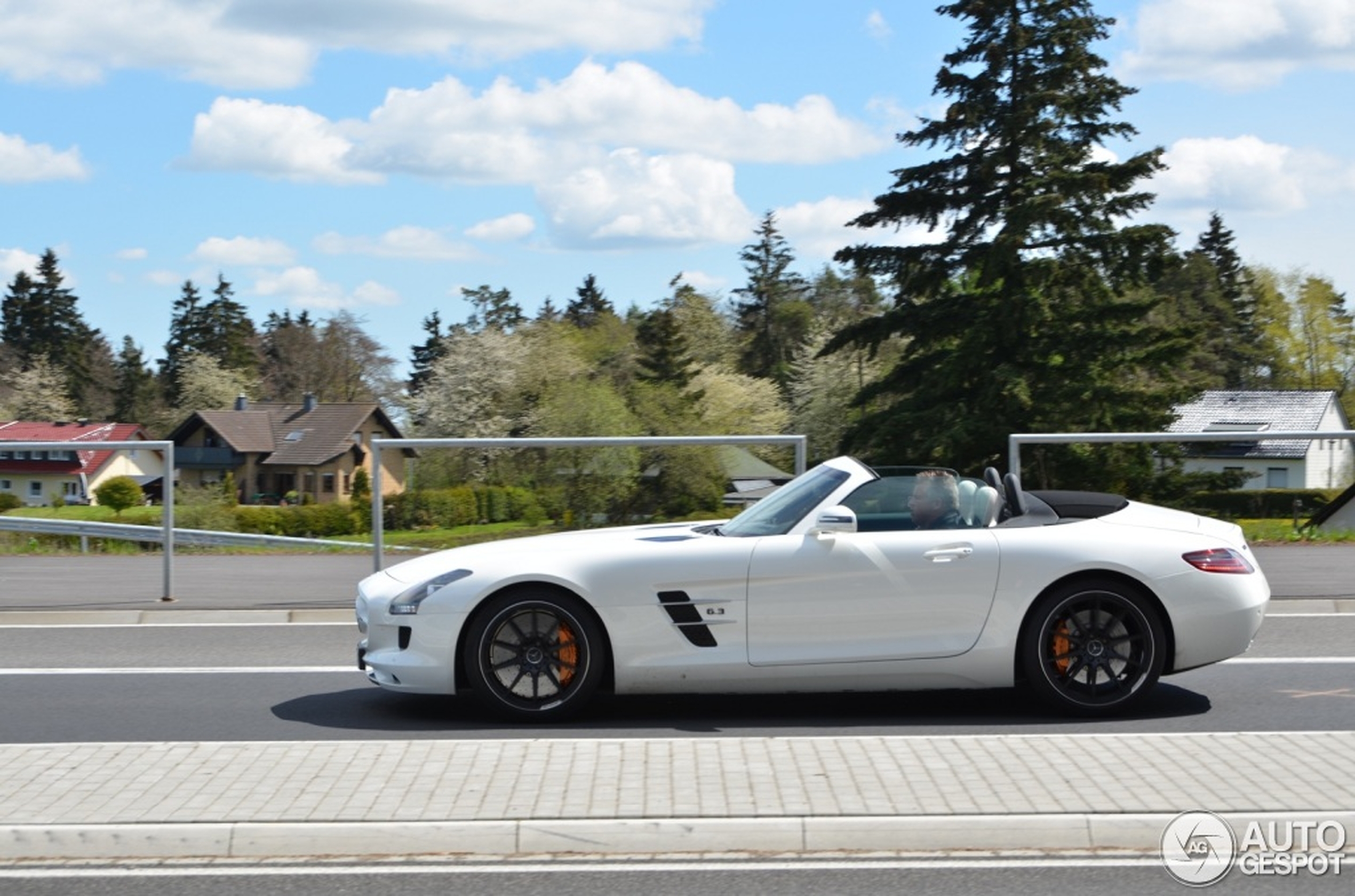 Mercedes-Benz SLS AMG Roadster