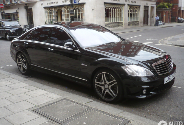 Mercedes-Benz S 63 AMG W221