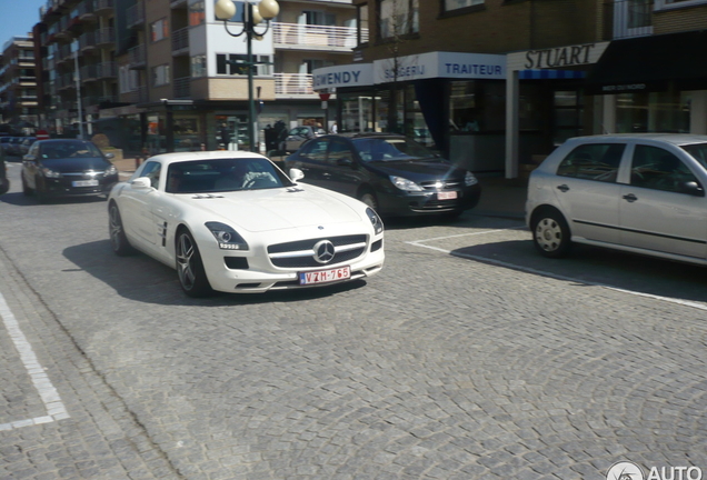 Mercedes-Benz SLS AMG