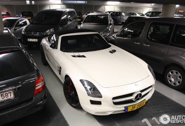 Mercedes-Benz SLS AMG Roadster