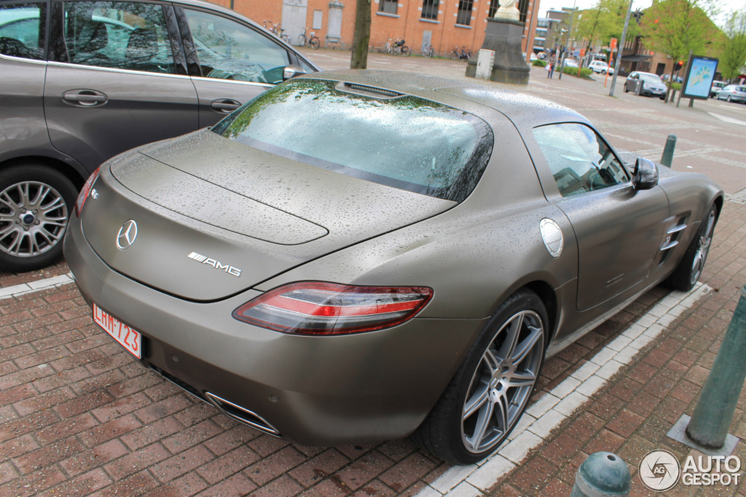 Mercedes-Benz SLS AMG