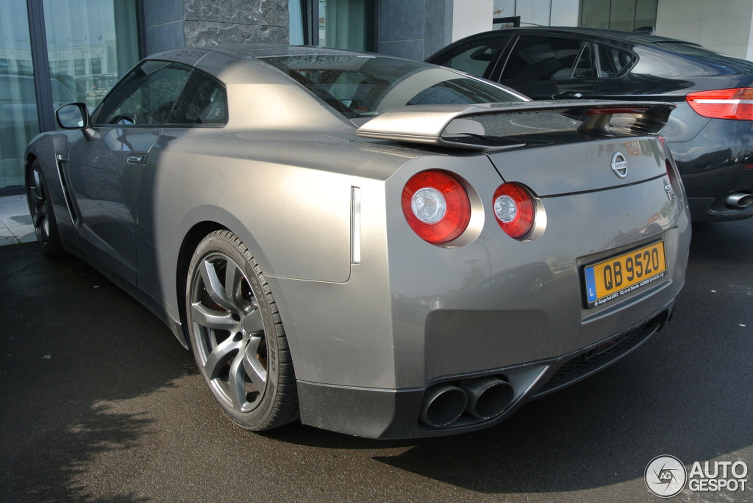 Nissan GT-R