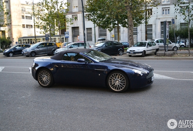 Aston Martin V8 Vantage Roadster