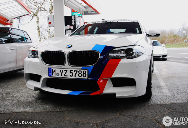 BMW M5 F10 2011